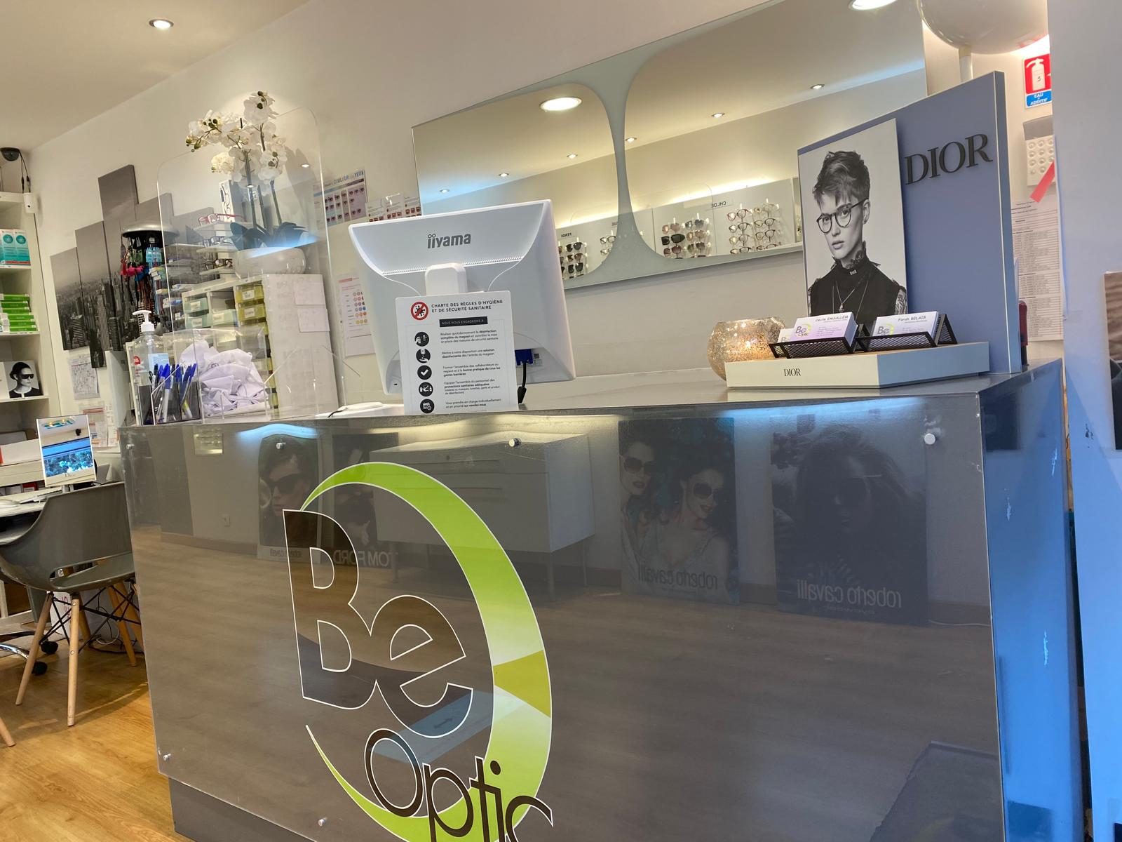 Conseil personnalisé en boutique be-optic sur les verres progressifs